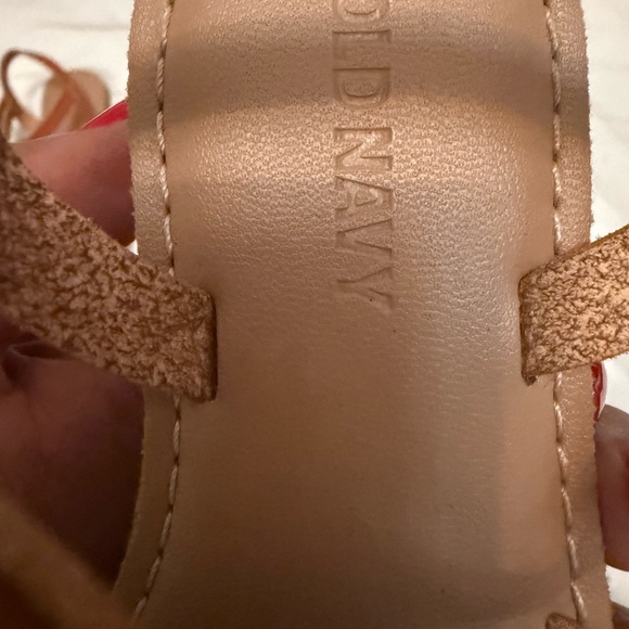 Old Navy Girls Fisherman Faux Leather Sandals, Toddler Size 7 - Picture 2 of 3